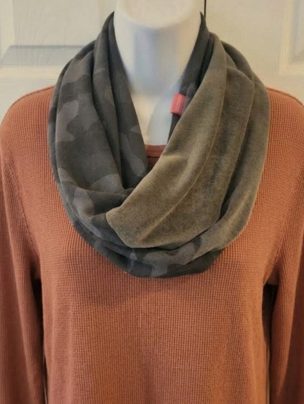 Handmade Sunshine and Sparklez Camo & Gray Velvety Plush Infinity Scarf New